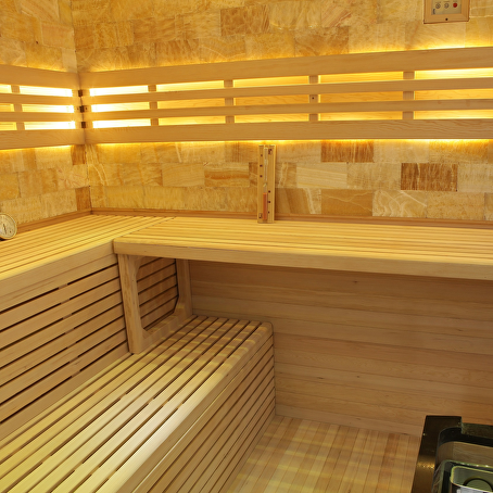 VitaAura Prisma Sauna 220x220x210cm met kachel