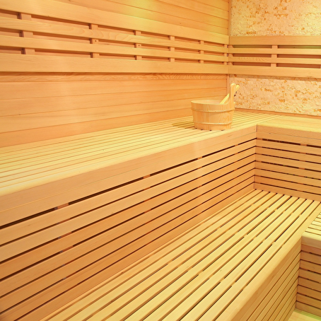 Nirvana Sauna 250x250x210cm met kachel