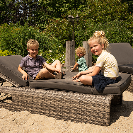 ElevaLounge wicker ligbeddenset 3-delig Grijs