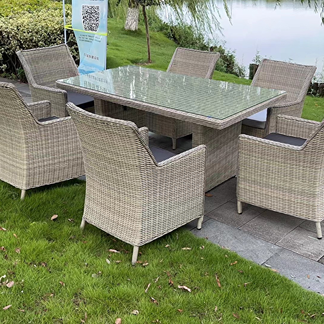 Artigiano diningset 7-delig lichtgrijs wicker