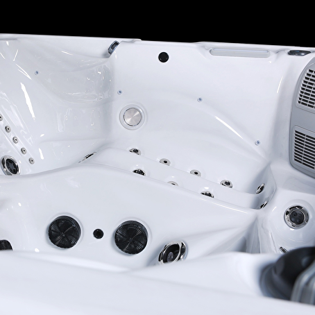 Coral 5-persoons Outdoor Spa wit / WiFi module