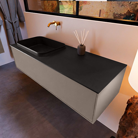 MONDIAZ ERIN 120cm badmeubel onderkast kleur Smoke met 1 lade. Wastafel RIDGE links 0 kraangaten kleur Urban.