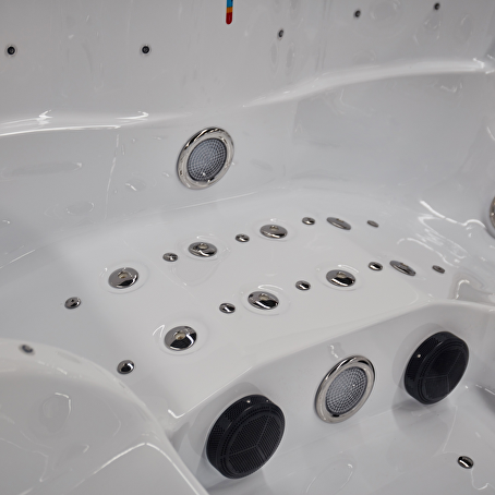 Jetstream 5-persoons Outdoor Spa - 2 ligbedden - Wit / hout